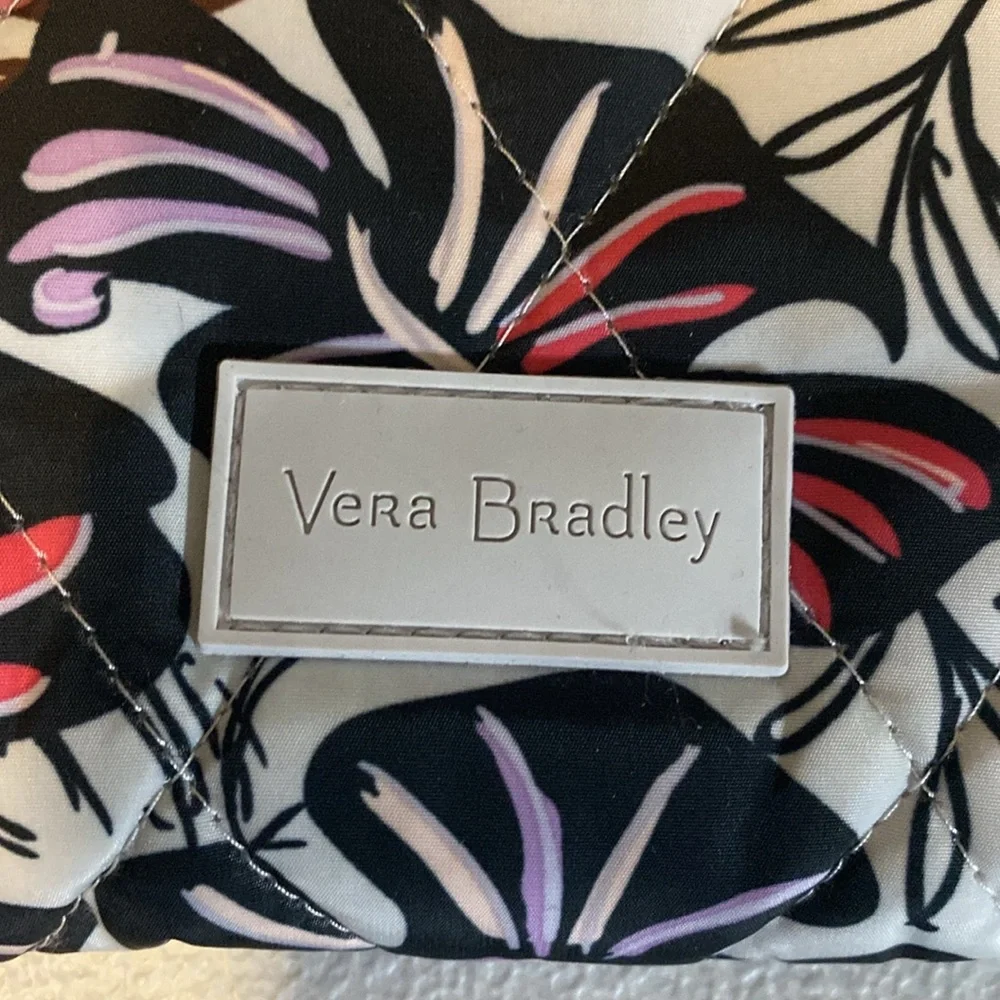 Vera Bradley Ultralight RFID Accordion‎ Wristlet Wallet in Sun Washed Tropical - Picture 2 of 7